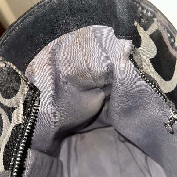 Coach Black Signature Coated Canvas and Leather Georgie  Coach Black signature handbag